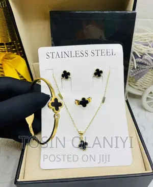 Clover Jewelry Set