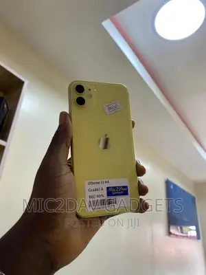 Apple iPhone 11 64 GB Yellow