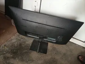 27 Inches Samsung