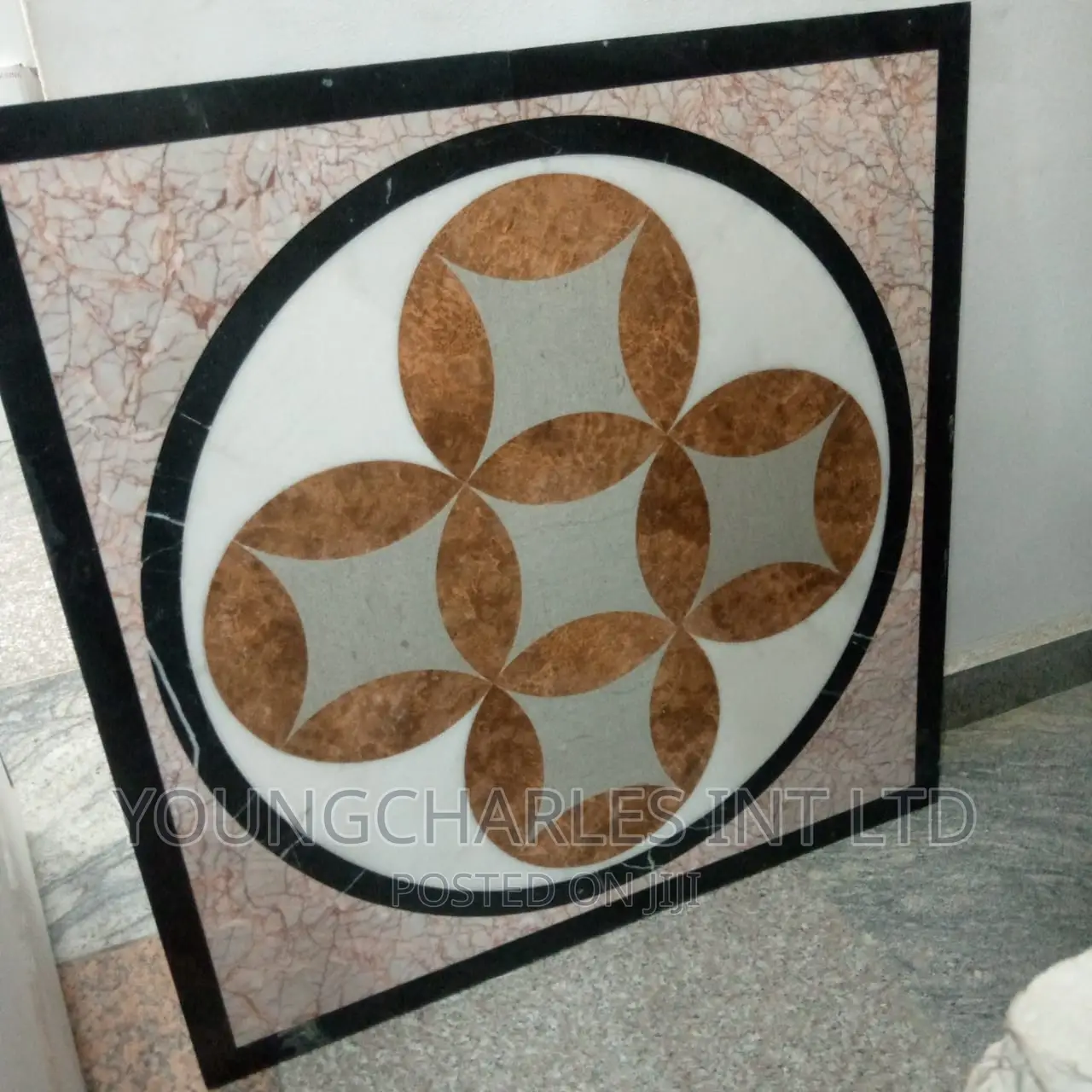 120×120 Marble Parlour Divider.