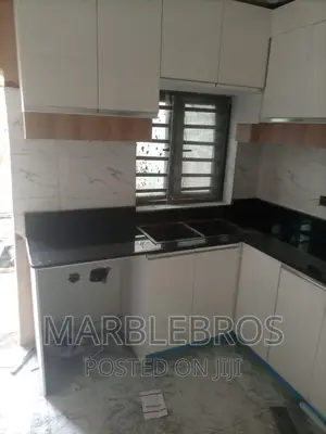 MB19, Marble Kitchen Countertop and Cabinets Installation