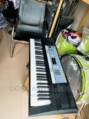 Yamaha Ypt-240 Keyboard