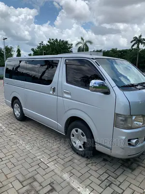 Comfortable Group Travel, Experience Driver Hire From Us