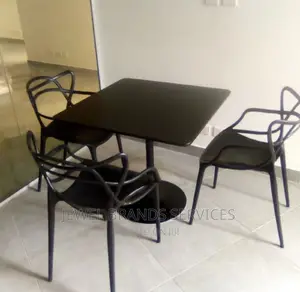 Restaurant/ Dining Chairs With Table