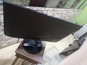27 Inches Samsung Monitor