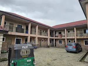 Executive 35units Hostel in Gud Rd N Light in Uniport