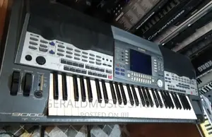 UK Used Yamaha PSR-9000 Keyboard