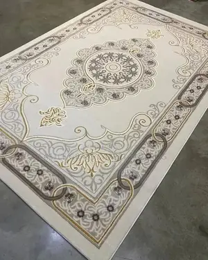 Turkish Living Center Rug Available In 4by6 , 5by7