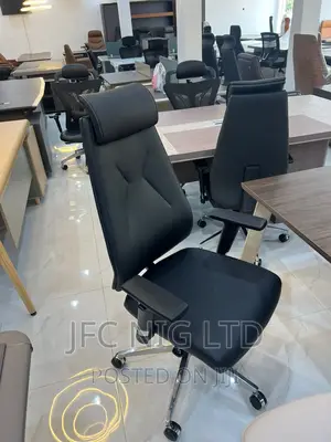 Elegant and Durable Office Chair