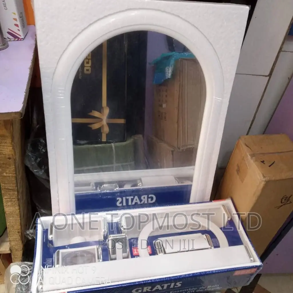 Mirror With Accessories