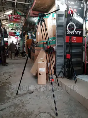 Heavy Weight Digital Camera Tripod D1802.