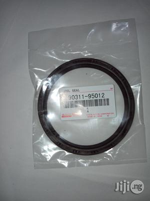 Crank Shaft Oil Seal  Lexus. Gx 460...Landcrusier 3ur  L