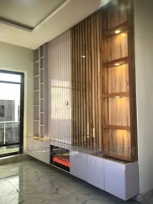 10x9.7ft Trans Tv Console