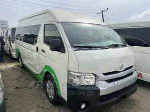 Toyota HiAce 2019 Silver