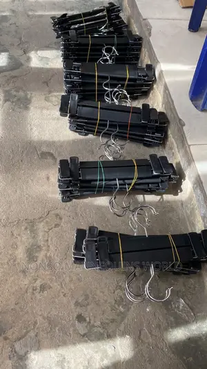10 Pieces a Pack Black Clip Hangers