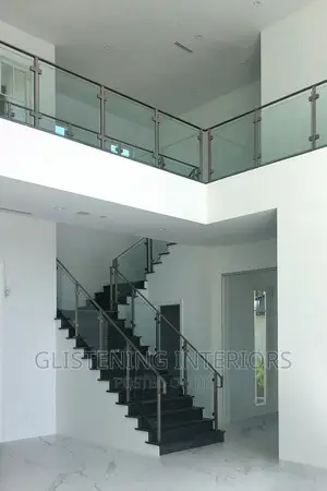 Balcony With A Staircase Handrail With 10mm Glass