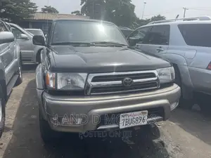 Toyota 4-Runner 2000 Black