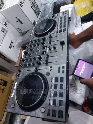 Numark Ns4fx