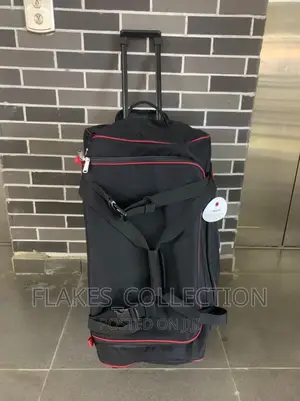 Omaya Exta Large Travelbag With Trolly and Wheels