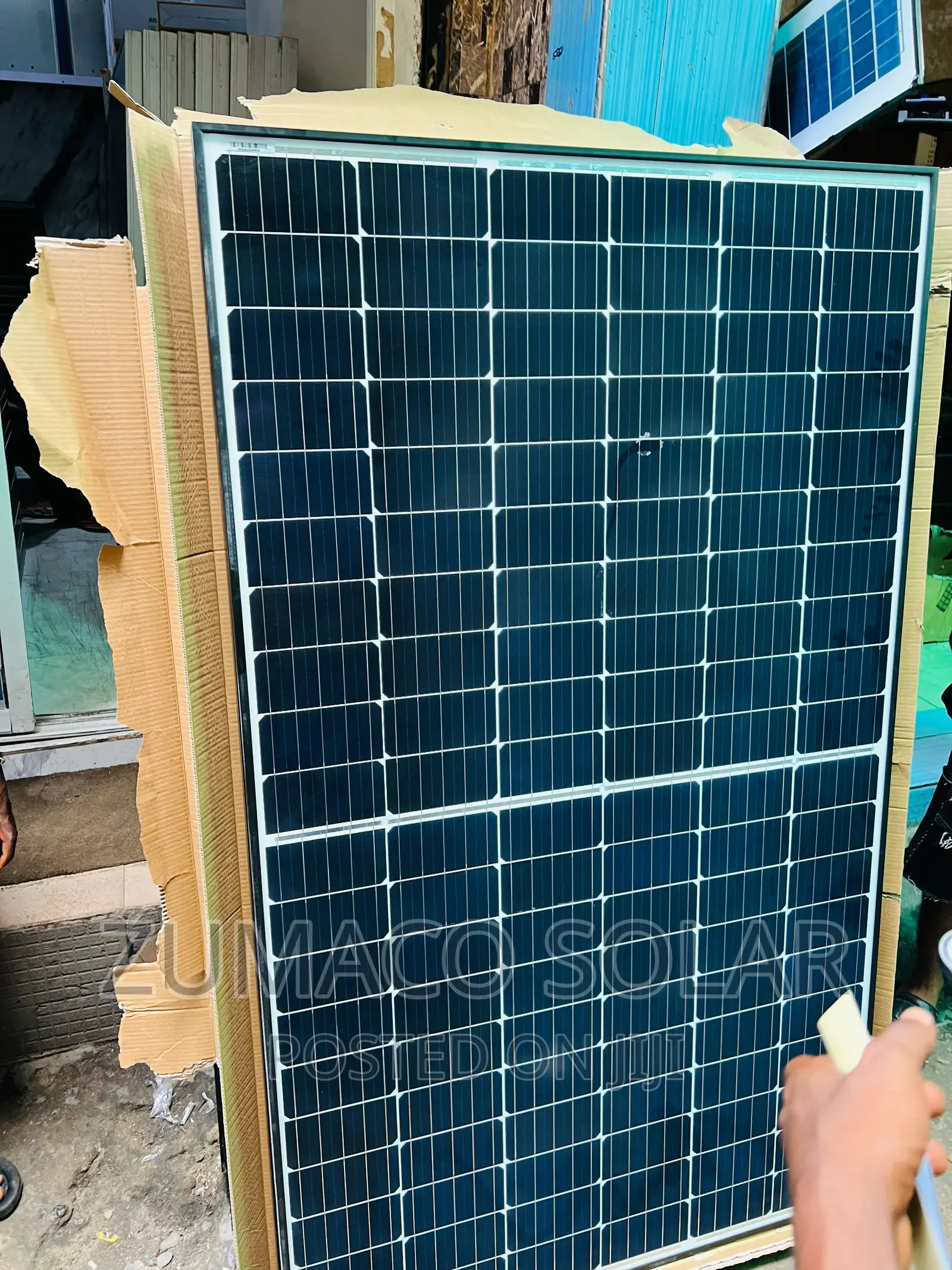 650watts Sunpower Mono Panel