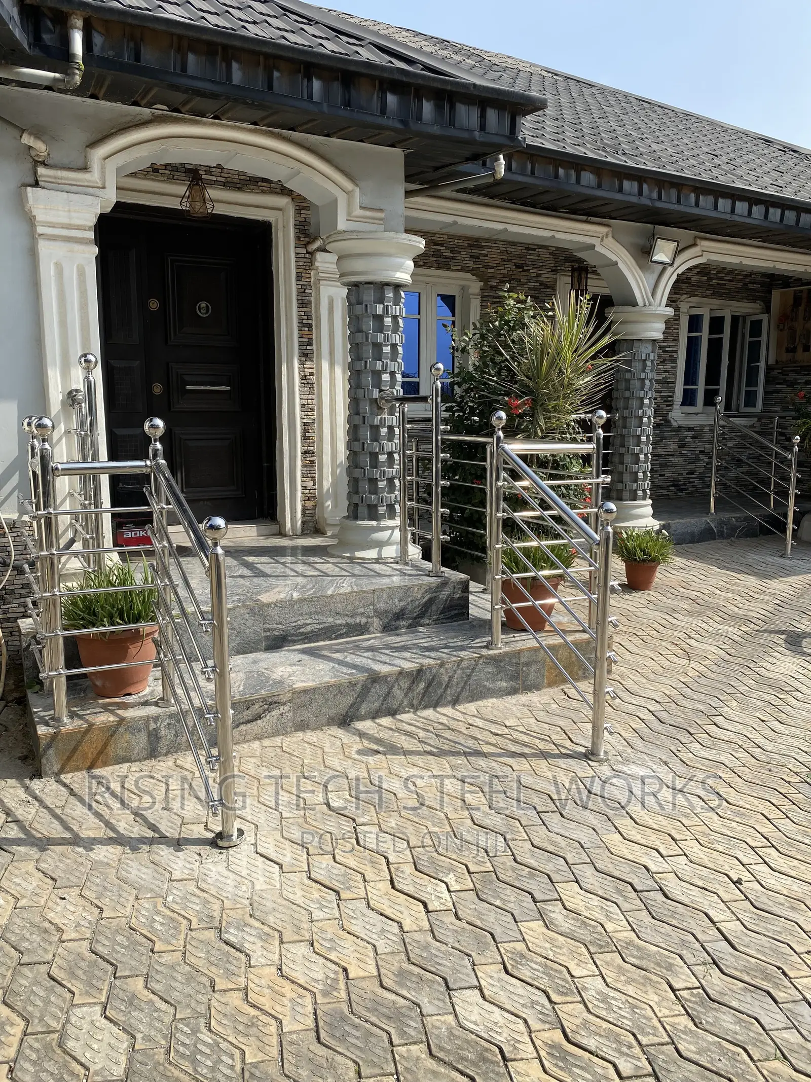 Stainless Make Perfect Look