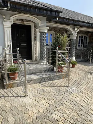 Stainless Make Perfect Look