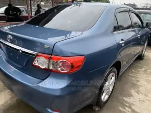 Toyota Corolla 2013 Blue