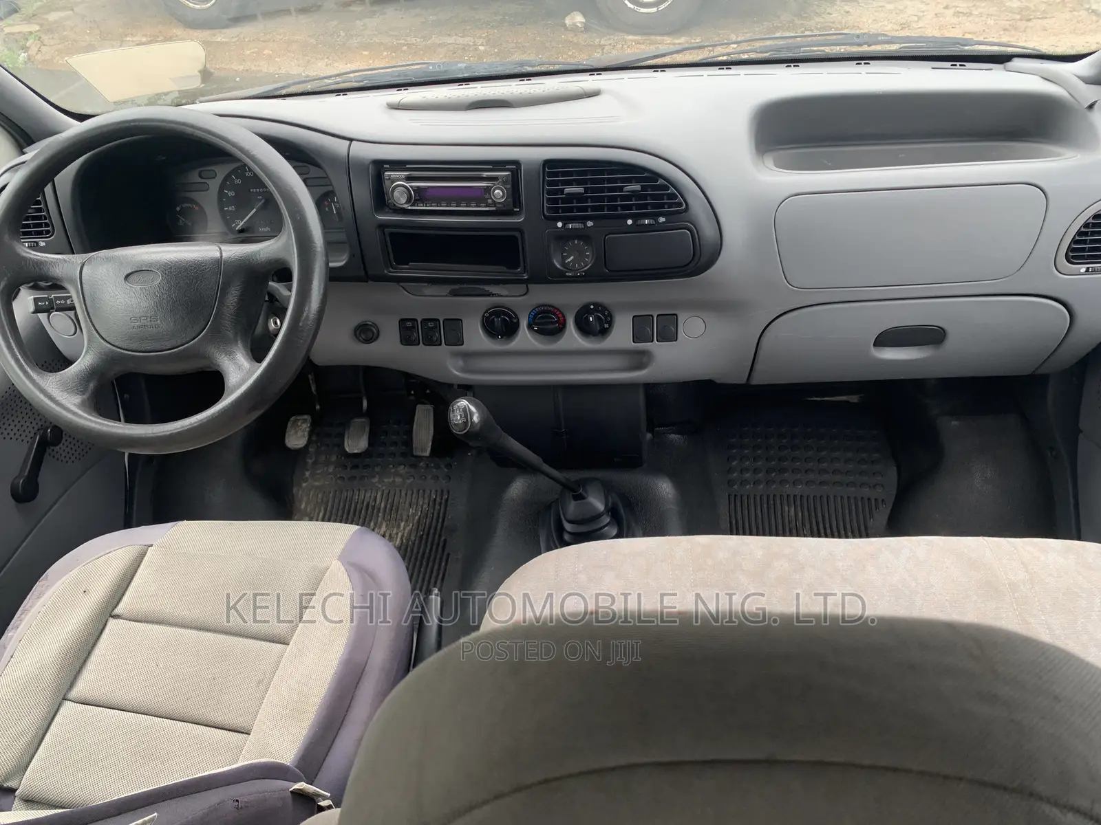 Ford Transit 2000 White
