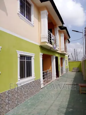 2bdrm Block of Flats in Alakia for rent
