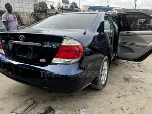 Toyota Camry 2006 Blue