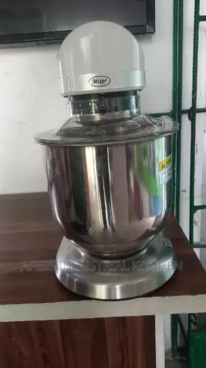 7 Litres Cake Mixer