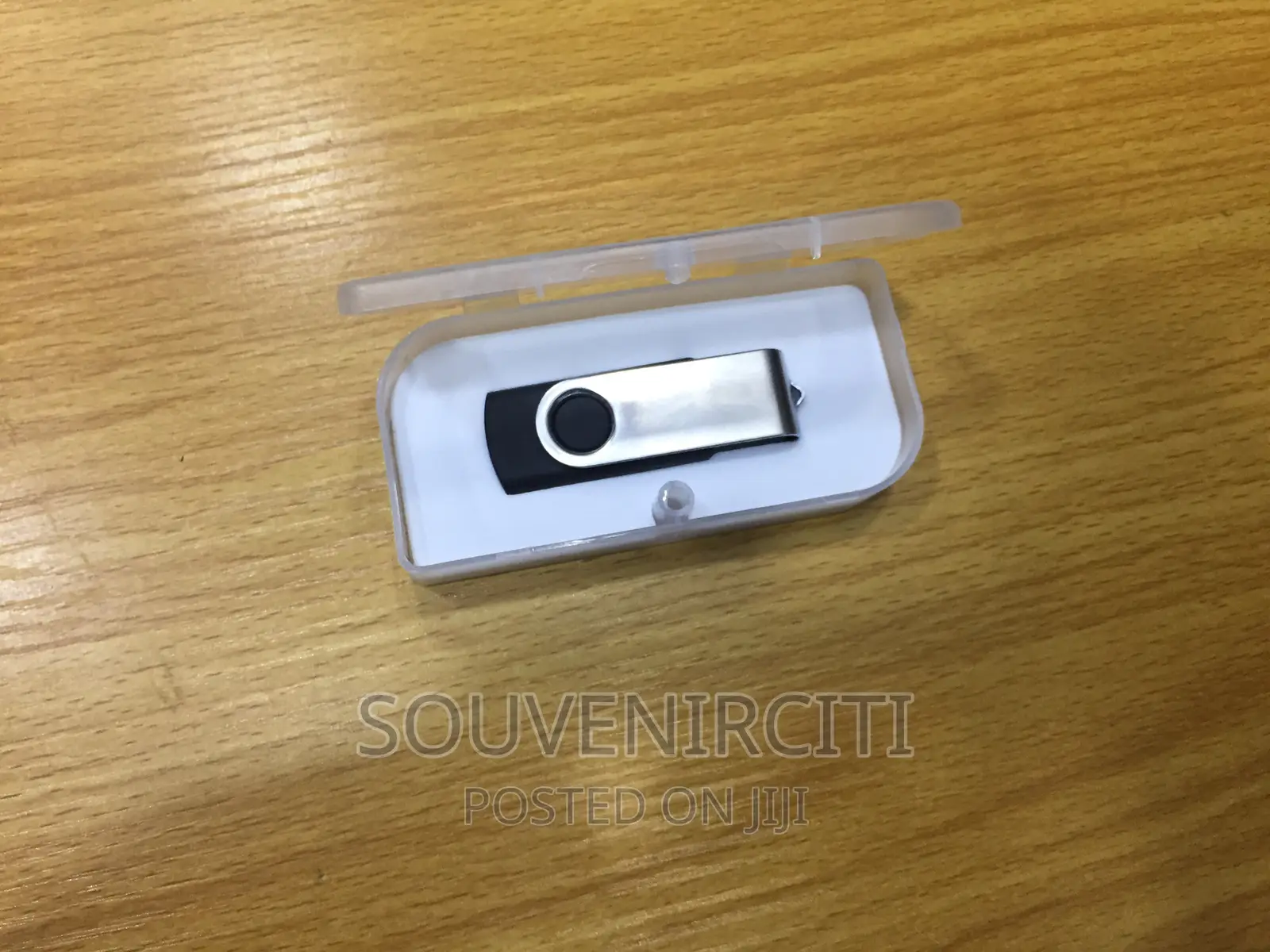 Plain Flash Drive