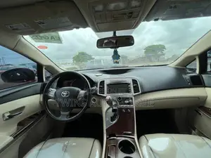 Toyota Venza V6 AWD 2010 Red