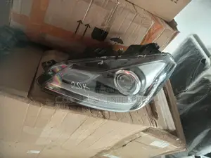 Headlight for BENZ AMG C 300 (W204) 2013