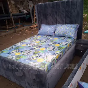 Quality 4.5x6ft Bedframe With High Back Rest Padded
