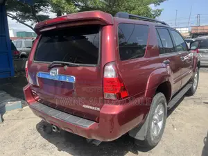 Toyota 4-Runner Limited 2008 Red