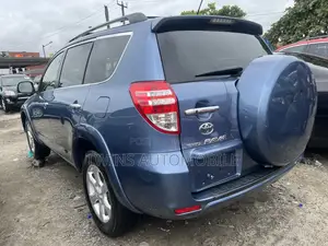 Toyota RAV4 2.5 Limited 2010 Blue