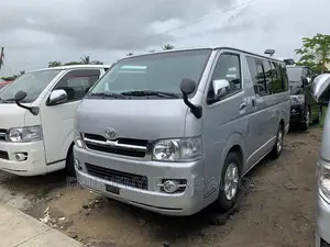 Toyota HiAce 2012 Silver