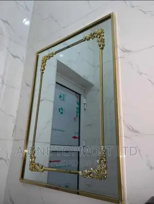Design Gold Mirror (70 by 50cm)