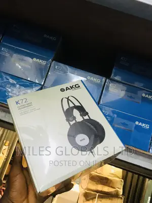 AKG Pro Audio Over-Ear, Closed-Back, Studio Headphones
