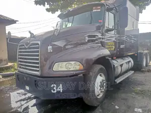 Mack Vision Tokunbo