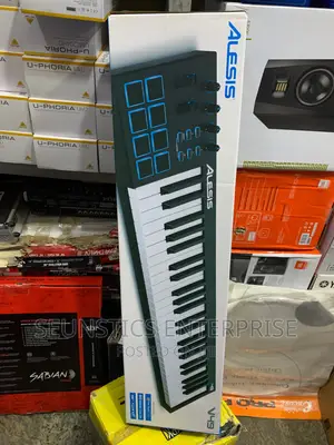 New Quality Alesis V49 Midi Keyboard/Piano