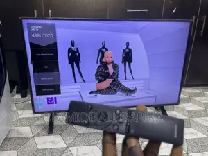 Samsung 43” Ultra UHD Smart Tv Apple Support, Bluetooth