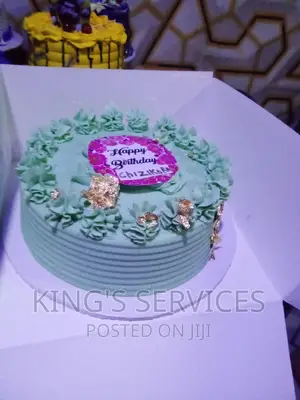 Single Layer Birthday Cake in Ibadan