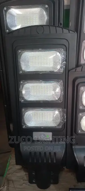 300watts Solar All in One Solar Street Light