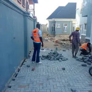 Interlock Stone