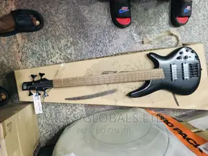 Ibanez Sr305 Soundgear 5-String Bass