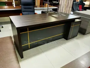 Top Quality Executive Office Table (1.6 Meter)