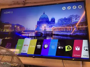 LG 55inch Webos/ Tv With Apple Airplay