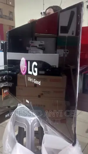 New LG UHD Ai Thinq (65"Inches) Flameless Bluetooth Netflix